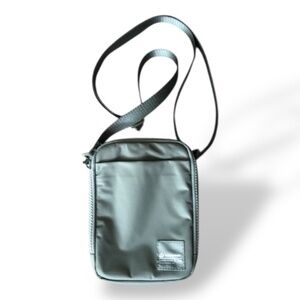 Lululemon Green Easy Access Crossbody Bag With Two Way Zip Size OS